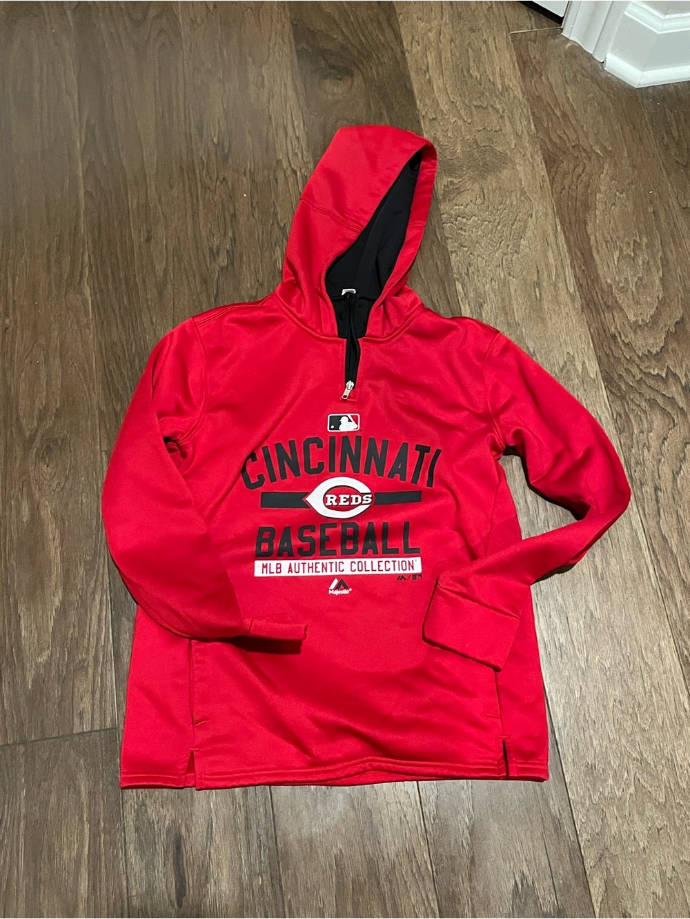Boys 14/16 Cincinnati Reds MLB Authentic 1/4-zip performance hoodie Majestic